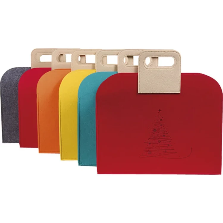 Czerwona reklamowa torba filcowa o wymiarach 36x10x37 cm